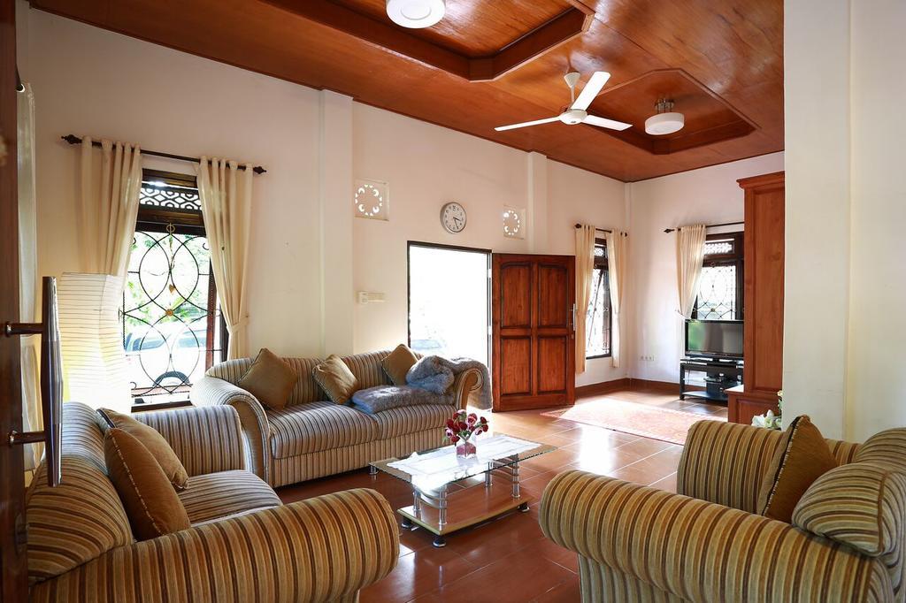 Villa Maryadi Lovina Εξωτερικό φωτογραφία